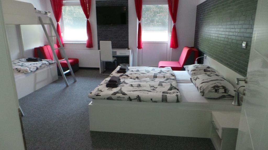 Hostel Levicki Славонски-Брод Номер фото